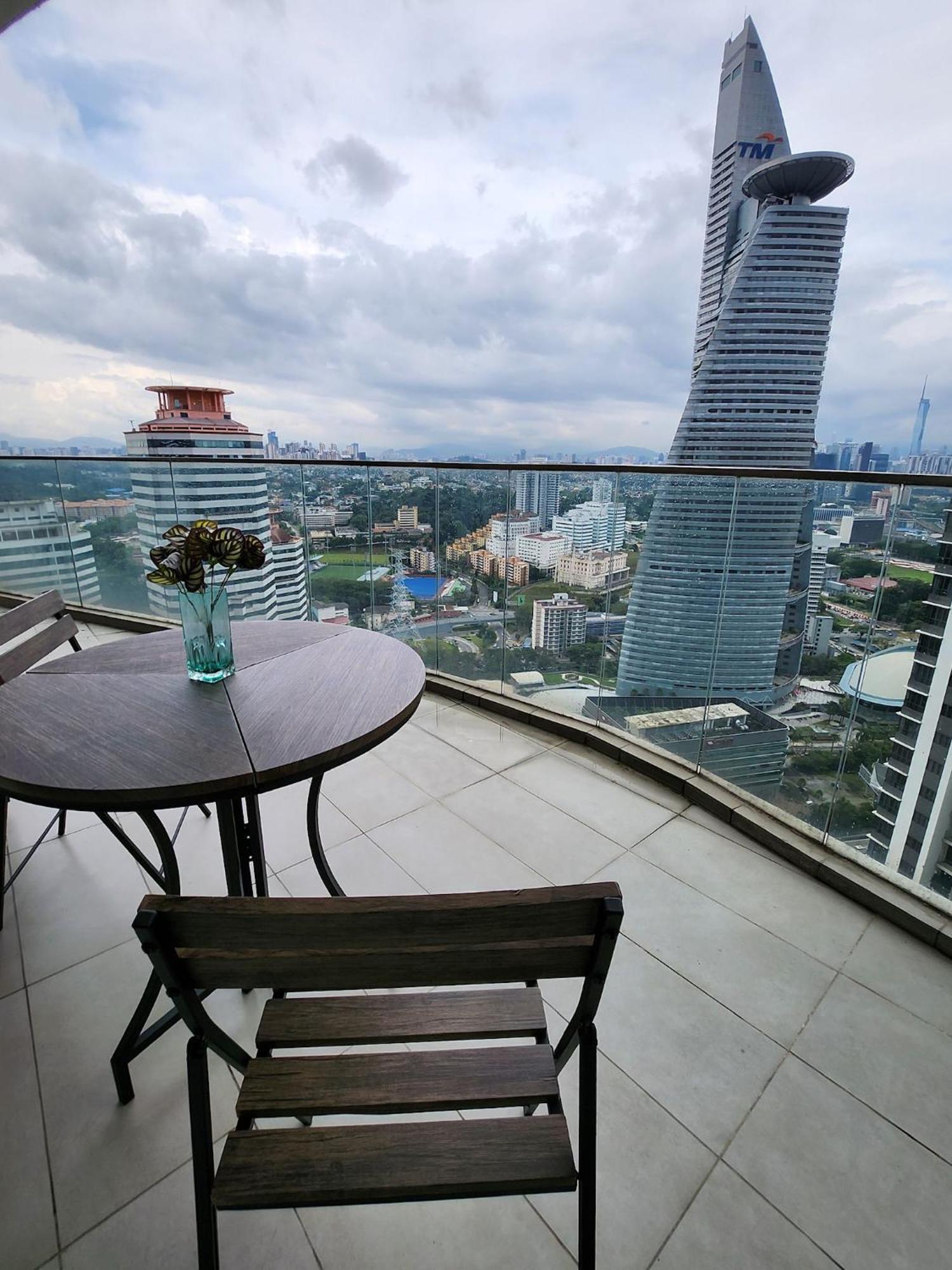 Kl Gateway Premium Homestay Bangsar Pangsapuri